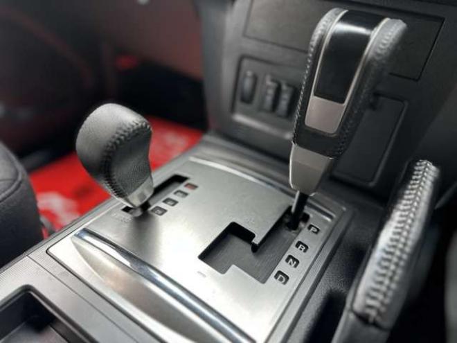 パジェロ3.2 ロング エクシード ディーゼルターボ 4WD　ワンオーナー　PS　PW　社外ナビ　社外アルミ　ABS　キーレス　バックカメラ　リフトアップ　シートヒーター　ルーテント 3200