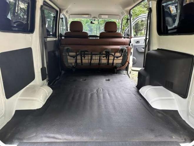 タウンエースバン1.5 GL 4WD　ベージュツートン全塗装済　ストラーダナビTV　バックカメラ　LEDヘッドライト　純正デフロック　リアヒーター　寒冷地仕様　ブラウンレザー調シートカバー　ルーフラック 1500