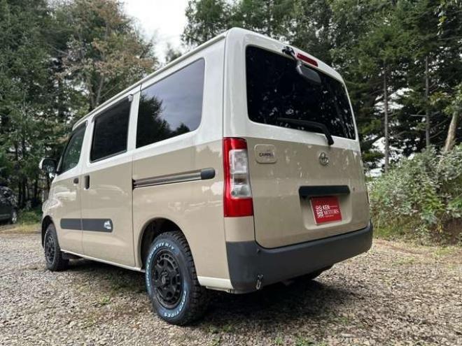 タウンエースバン1.5 GL 4WD　アルトピアーノ　ベージュツートン全塗装済　ベッドキット　セカンドバッテリー　ETC　フルセグTVナビ　バックカメラ　アイドリングストップ　ABS　レーンキープアシスト　盗難防止装置　パワステ　パワーウィンドウ 1500