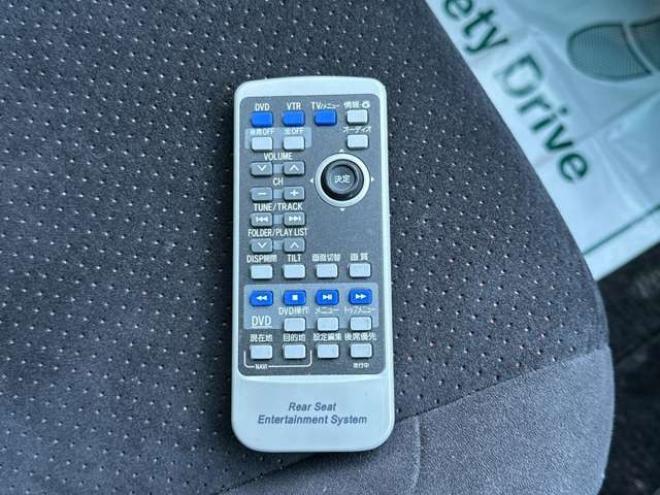 ヴェルファイア3.5 Z プラチナセレクションII 4WD　両側電動スライドドア　パワステ　パワーウィンドウ　ABS　クルーズコントロール　電動リアゲート　地デジナビ　バックカメラ　ETC　キーレス　純正アルミ　3列シート　後席モニター 3500