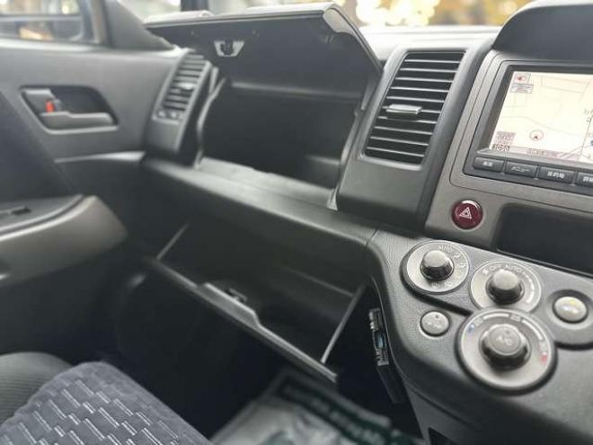 クロスロード2.0 20X HDDナビ エディション 4WD　サイドステップ　ETC　ミラーヒーター　純正ナビ　バックカメラ　純正アルミ　パワーウィンドウ　パワステ　ABS　キーレス 2000