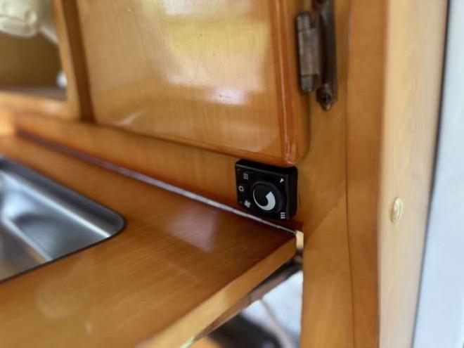 エブリィジョイン ハイルーフ 4WD　ポップアップルーフ　FFヒーター　サブバッテリー　700Wインバータリアヒーター　シンク　給水タンク　テーブル　禁煙車　パワステ　パワーウィンドウ　キーレス 660