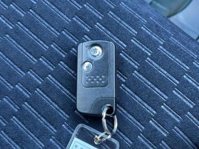 クロスロード2.0 20Xi 4WD　オリジナル全塗装ブルー　社外ナビ　バックカメラ　社外アルミホイール　スマートキー　シートヒーター　クルーズコントロール　ミラーヒーター　ドライブレコーダー　パワステ　パワーウィンドウ 2000