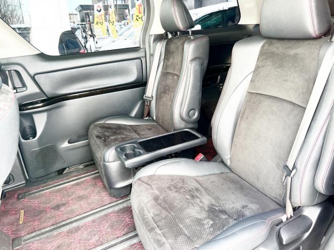 ヴェルファイア2.4Zゴールデンアイズ 4WD ローンが不安な方＜優遇ローン＞本州仕入　純正ナビ　後席モニター　両側パワースライド　電動リアゲート　ハーフレザー　2列目オットマンシート　7人乗り　HID　純正アルミ 4WD 2400 5Dr