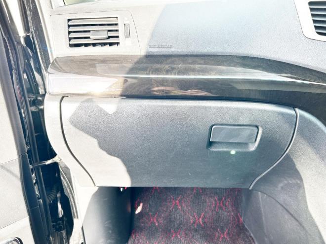 ヴェルファイア2.4Zゴールデンアイズ 4WD ローンが不安な方＜優遇ローン＞本州仕入　純正ナビ　後席モニター　両側パワースライド　電動リアゲート　ハーフレザー　2列目オットマンシート　7人乗り　HID　純正アルミ 4WD 2400 5Dr