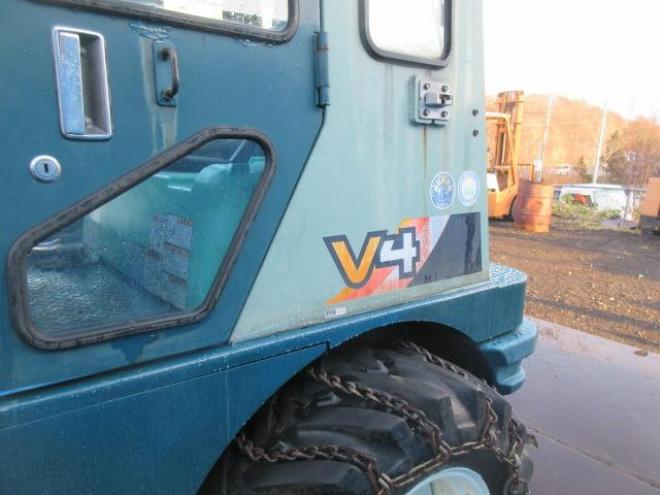 ホイールローダヤンマー　V4-3 4WD 2Dr