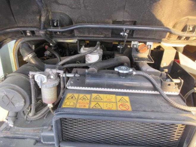 ホイールローダヤンマー　V3-6 4WD 2Dr