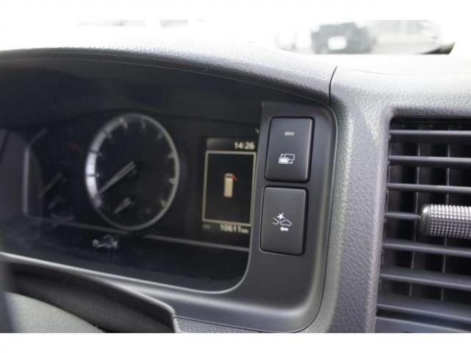 ハイエースバンスーパーロングHR　8人乗りキャンピング4WD　走行充電&外部充電&サブバッテリー　　　&FFヒーター&冷蔵庫&シンク&給排水　アルパインBIG-X&フリップダウン　415COBRAフロントリップ&バッドラッカー17AW　デジタルインナー　全方位カメラ 2700