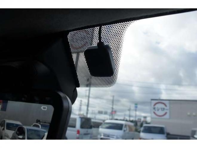 ハイエースバンスーパーロングHR　8人乗りキャンピング4WD　走行充電&外部充電&サブバッテリー　　　&FFヒーター&冷蔵庫&シンク&給排水　アルパインBIG-X&フリップダウン　415COBRAフロントリップ&バッドラッカー17AW　デジタルインナー　全方位カメラ 2700