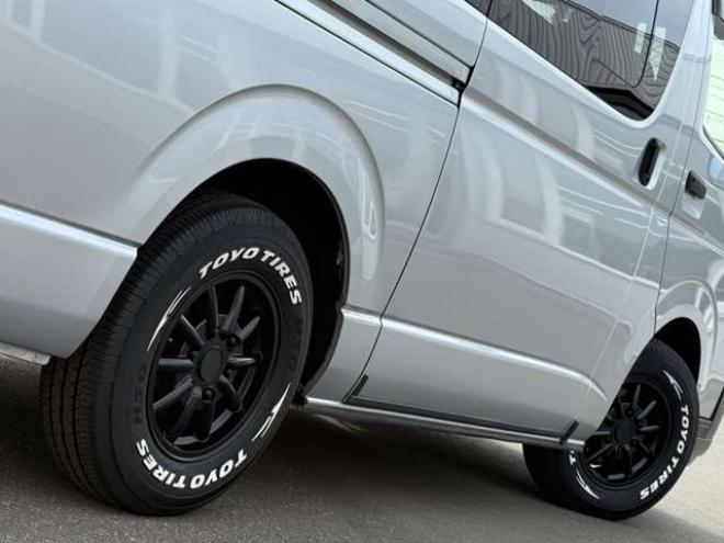 ハイエースバン2.8 DX ロング ディーゼルターボ 4WD　寒冷地仕様　415COBRA　丸目ヘッドライトキット　サファイアフロントリップスポイラー　ENCB16インチアルミ　トーヨーオープンカントリー　リアヒーター　リアエアコン 2800