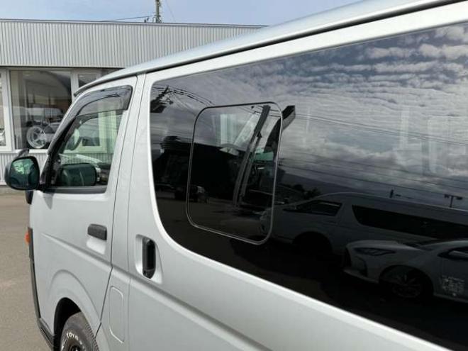 ハイエースバン2.8 DX ロング ディーゼルターボ 4WD　寒冷地仕様　415COBRA　丸目ヘッドライトキット　サファイアフロントリップスポイラー　ENCB16インチアルミ　トーヨーオープンカントリー　リアヒーター　リアエアコン 2800