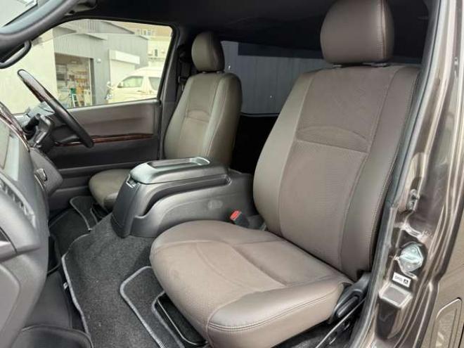 ハイエースバン2.8 スーパーGL 50TH アニバーサリー リミテッド ロングボディ ディーゼルターボ 4WD　415COBRA　CL-3 フロントリップスポイラー　ステージ2ルーフスポイラー　By2NEO　BADフェイスボンネット　ローフォルムフェンダー　ESSEX　ENCB　17インチブロンズホイール　ヨコハマパラダ　NEWパーツカスタム 2800