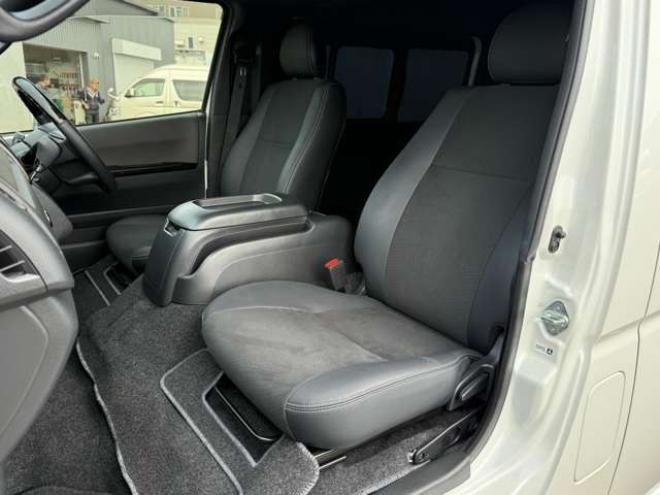 ハイエースバン2.8 スーパーGL ダークプライムII ロングボディ ディーゼルターボ 4WD　ワンオーナー 寒冷地仕様 パノラミックビューモニター デジタルインナーミラー 415COBRA CL-3フロントリップ CL-2サイドステップ　CL-ステップリアバンパー　ステージ2　バッドラッカー18インチアルミ　トーヨーH30 2800
