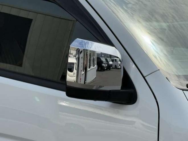 ハイエースバン2.8ダークプライムIIマルチロールトランスポータータイプIロングディーゼルターボ4WD　寒冷地仕様　ワンオーナー　ESSEX　ENCM17インチアルミ　ヨコハマパラダ　ESSEXフロントリップスポイラー　ローフォルムフェンダー　ローダウン　パワースライドドア　LEDテールランプ 2800