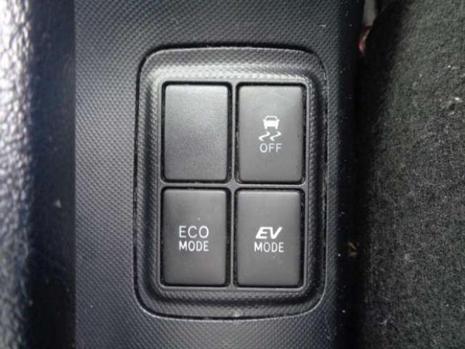 アクア1.5 S　スマートキー　純正ナビ　バックカメラ 2WD 1500