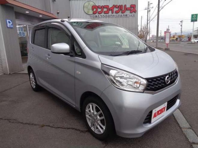 デイズS 4WD　純正ナビ　フルセグ　キーレス 660