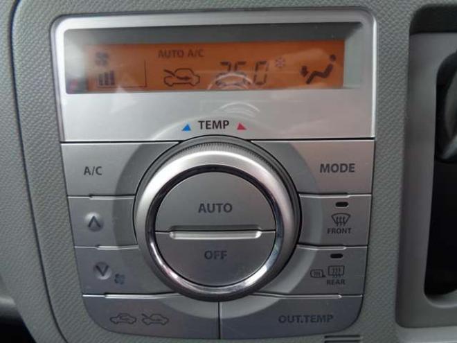 AZ-ワゴンXSスペシャル 4WD　スマートキー　社外ナビ　ワンセグ 660