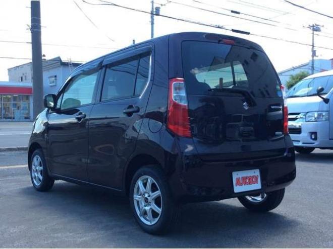 ワゴンRFX 4WD　キーレス　オートエアコン　シートヒーター　ミラーヒーター　アイドリングストップ　助手席シートアンダーボックス　電動格納ミラー　ETC　純正オーディオプレーヤー　CD　FM/AM　AUX 660