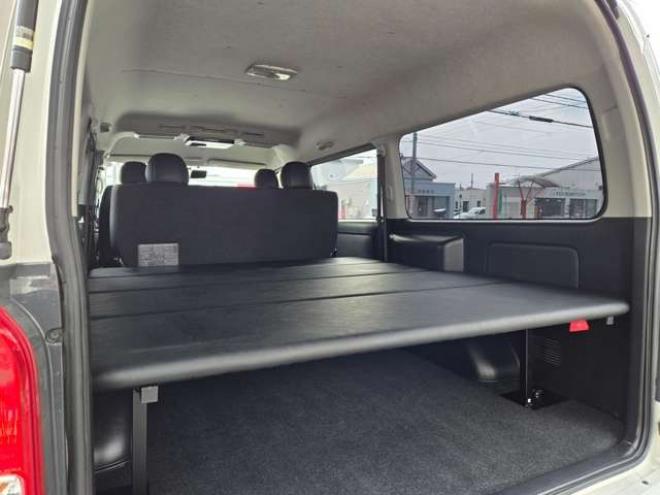 ハイエースバン2.7 スーパーGL ダークプライム ワイド ミドルルーフ ロングボディ 4WD　4WD　寒冷地仕様　両側パワスラ　スマキー　プッシュスタート　リアヒーター&クーラー　アルパインインナーミラー&フリップダウンモニター　社外メモリナビ　フルセグTV　ETC　ベッドキッド　Bカメラ 2700