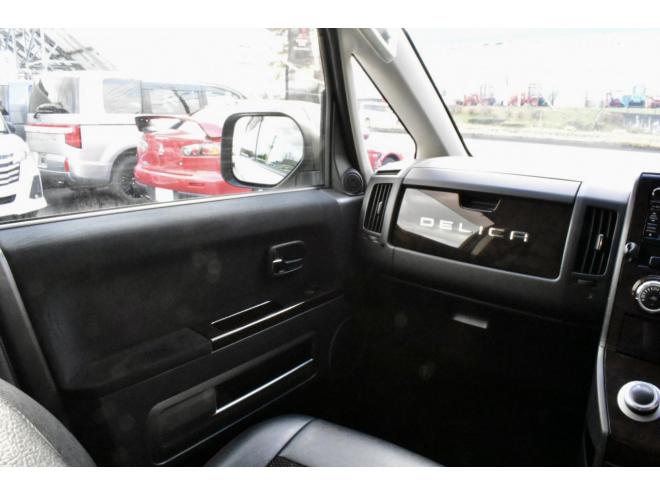 デリカD:5 Chamonix　４WD　本州仕入　１オーナー　ジオランダーＭ／Ｔ　新品フロントガード　両側電動スライドドア　シートヒーター　シートカバー付き