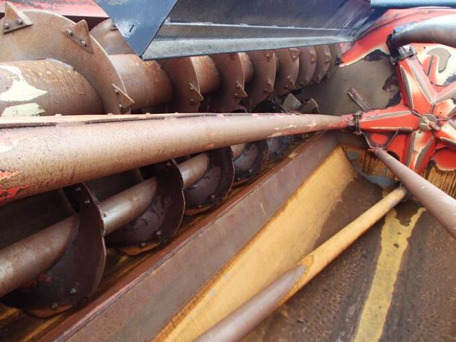 農機補助部品クーン 　中古　ミキサーフィーダー　RA142T　農機具　作業機