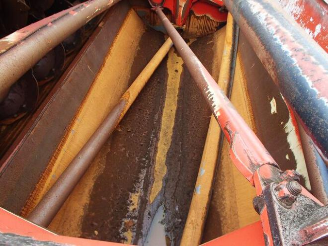 農機補助部品クーン 　中古　ミキサーフィーダー　RA142T　農機具　作業機