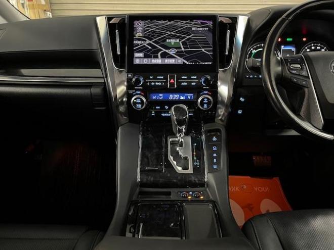 アルファードハイブリッド本州仕入　法人ワンオーナー　寒冷地仕様　禁煙車　リアエンターテイメント　純正フリップダウンモニター　ＪＢＬサウンド　両側パワースライドドア　パワーバックドア　純正ブラックレザーシート　ドラレコ　ＥＴＣ 4WD 2500 5Dr