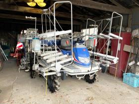 植付播種機　イセキ　中古　田植え機　ポット式8条PZP83　みのる仕様　農機具　作業機