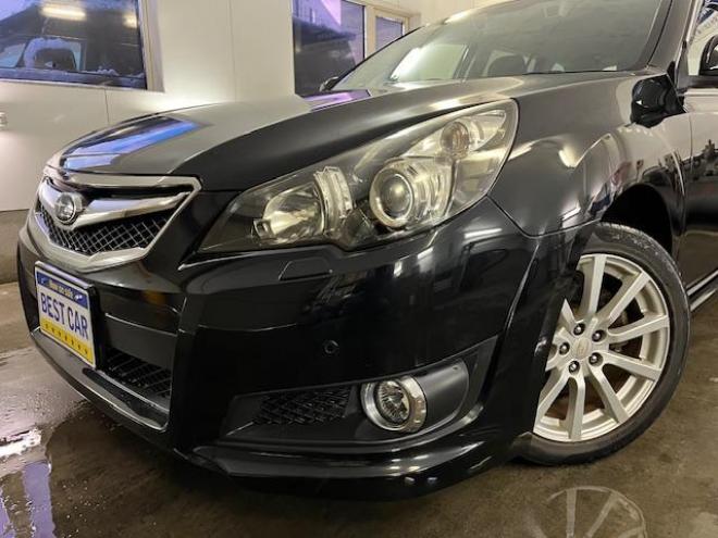 レガシィワゴン本州仕入　禁煙車　衝突軽減ブレーキ　車線逸脱警報　純正ブラックハーフレザーシート　カロッツェリアナビ　フルセグ地デジ　ＤＶＤ再生　Ｂｌｕｅｔｏｏｔｈオーディオ　バックカメラ　電動パーキング　前後ソナー 4WD 2500 5Dr