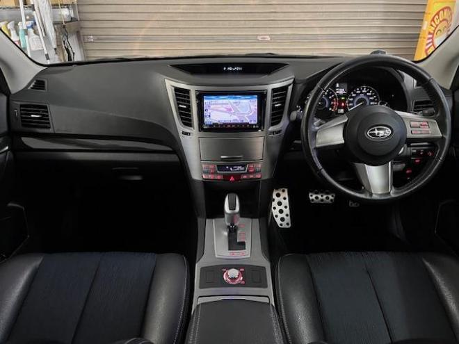 レガシィワゴン本州仕入　禁煙車　衝突軽減ブレーキ　車線逸脱警報　純正ブラックハーフレザーシート　カロッツェリアナビ　フルセグ地デジ　ＤＶＤ再生　Ｂｌｕｅｔｏｏｔｈオーディオ　バックカメラ　電動パーキング　前後ソナー 4WD 2500 5Dr