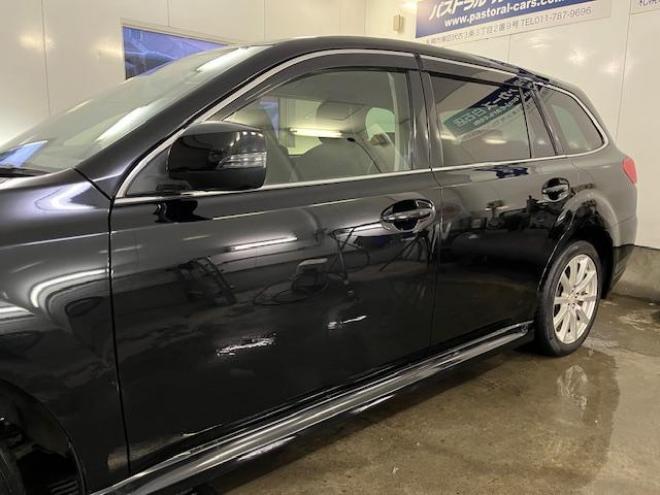 レガシィワゴン本州仕入　禁煙車　衝突軽減ブレーキ　車線逸脱警報　純正ブラックハーフレザーシート　カロッツェリアナビ　フルセグ地デジ　ＤＶＤ再生　Ｂｌｕｅｔｏｏｔｈオーディオ　バックカメラ　電動パーキング　前後ソナー 4WD 2500 5Dr