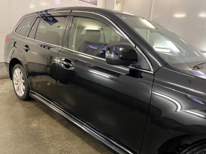 レガシィワゴン本州仕入　禁煙車　衝突軽減ブレーキ　車線逸脱警報　純正ブラックハーフレザーシート　カロッツェリアナビ　フルセグ地デジ　ＤＶＤ再生　Ｂｌｕｅｔｏｏｔｈオーディオ　バックカメラ　電動パーキング　前後ソナー 4WD 2500 5Dr