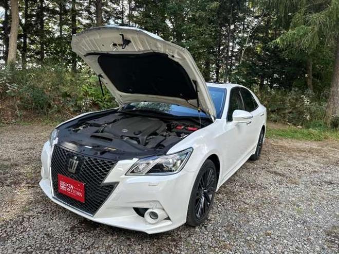 クラウンアスリート 2.5 G i-Four 4WD　サンルーフ　黒皮シート　レーダークルーズ　ETC　パワステ　パワーウィンドウ　純正ナビ　純正アルミ　ABS　キーレスエントリー 2500