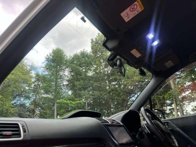 フォレスター2.0 tS 4WD　300台限定車/ターボ/社外ナビ/Bカメラ/電動リアゲート 2000