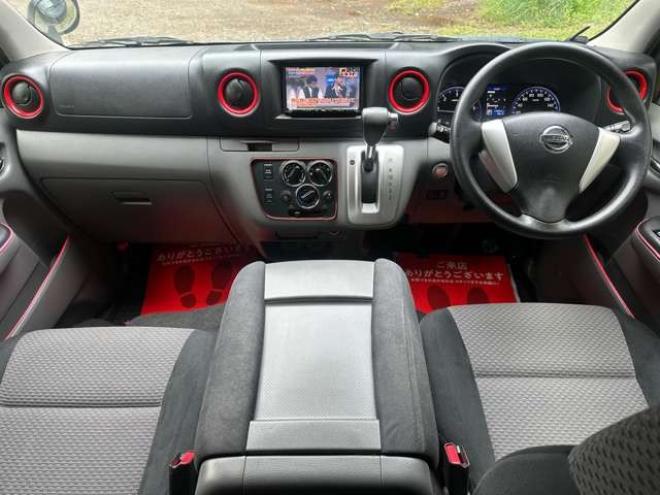 キャラバンNV350 2.5 プレミアムGX ロングボディ ディーゼルターボ 4WD　パワーウィンドウ　パワステ　社外ナビ　社外アルミ　ABS　キーレス　バックカメラ　エンジンスターター　ETC　リアヒーター　リアクーラー　盗難防止装置 2500