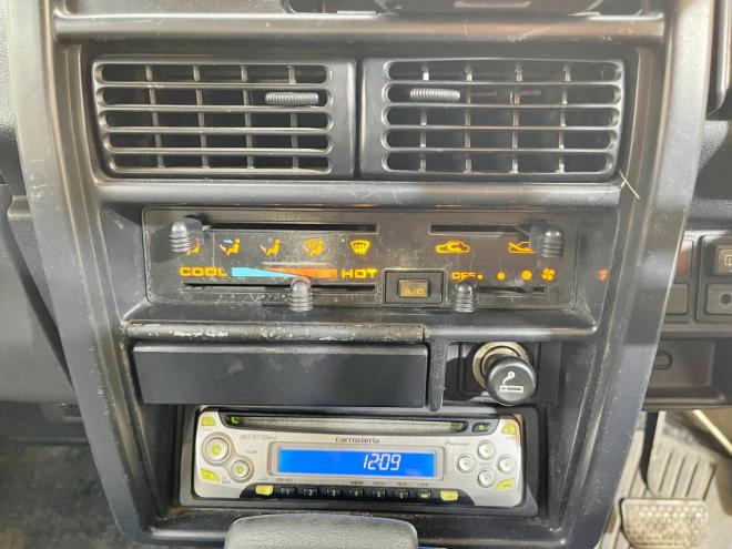 ジムニー660 4WD 5年保証 下廻防錆 タイベル換済 ナビ エンスタ ETC リフトアップ 寒冷地仕様