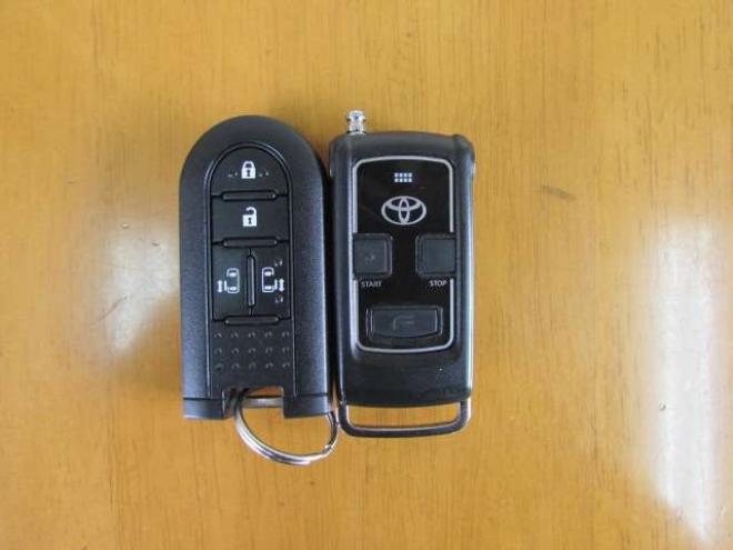 ルーミー1.0 カスタム G 4WD　両側パワースライドドア/シートヒーター/フルセグTV/ETC　/バックカメラ/ドライブレコーダー/クルーズコントロール/プリクラッシュセーフティー/純正エンジンスターター 1000