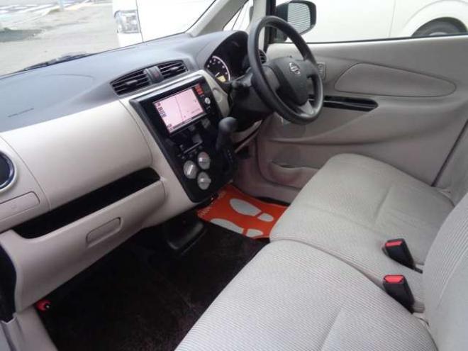 デイズS 4WD　純正ナビ　フルセグ　キーレス 660