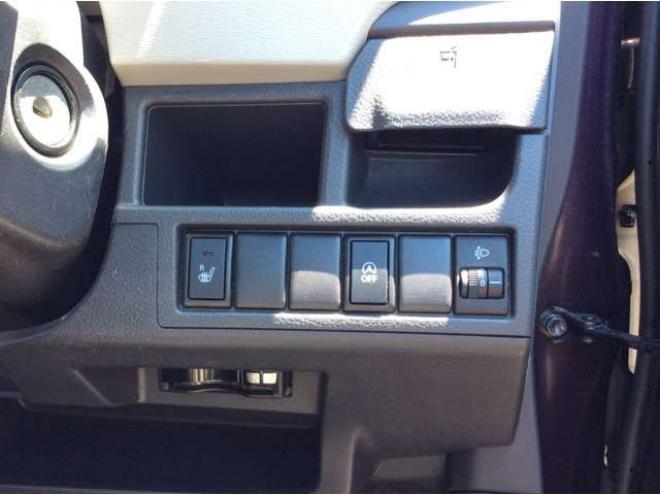 ワゴンRFX 4WD　キーレス　オートエアコン　シートヒーター　ミラーヒーター　アイドリングストップ　助手席シートアンダーボックス　電動格納ミラー　ETC　純正オーディオプレーヤー　CD　FM/AM　AUX 660