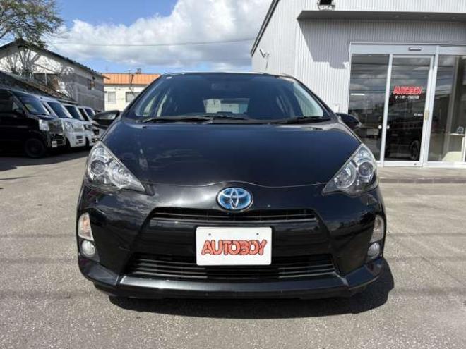 アクア1.5 S　プッシュスタート　スマートキー　純正ナビ7インチ　フルセグTV　Bluetooth　CD/DVD　FM/AM　フルオートエアコン　電動格納ミラー 2WD 1500