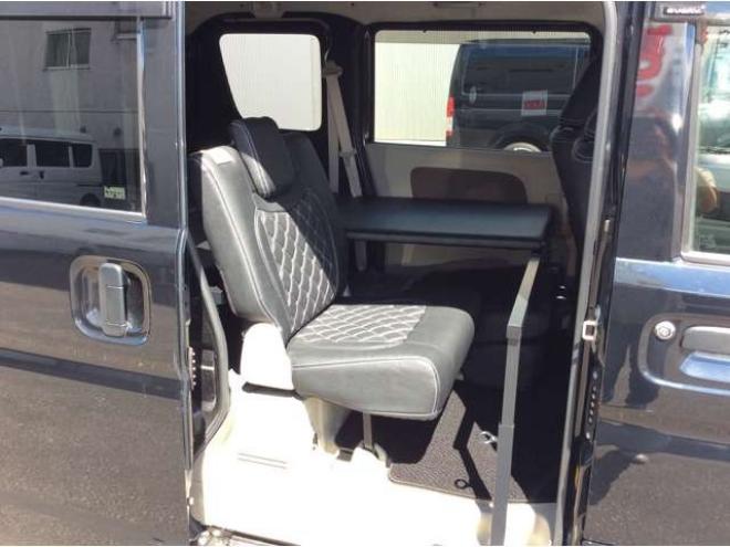 エブリィジョイン ハイルーフ 5AGS車 4WD　パートタイム4WD　キーレス　リアヒーター　フルセグTV　7インチメモリナビ　ベッドキッド　電動格納ミラー　社外タコメーター　CD/DVD　AUX　Bluetooth　アルミホイール 660