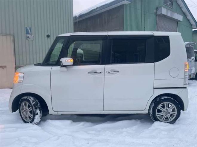N-BOXG Lパッケージ 4WD　ナビ　TV　リヤカメラ　Pドア　エンスタ 660