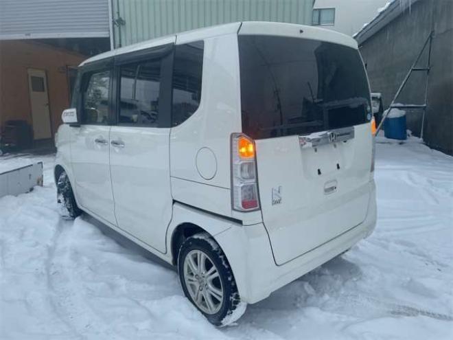 N-BOXG Lパッケージ 4WD　ナビ　TV　リヤカメラ　Pドア　エンスタ 660