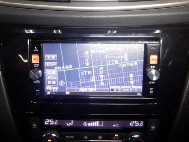 エクストレイル2.0 20X エマージェンシーブレーキパッケージ 2列車 4WD　ナビ・TV・Bluetooth・Bカメラ・LEDヘッド・プッシュスタート・LEDヘッドライト・エマブレ・クリアランスソナー・前席シートヒーター・レーンキープ 2000