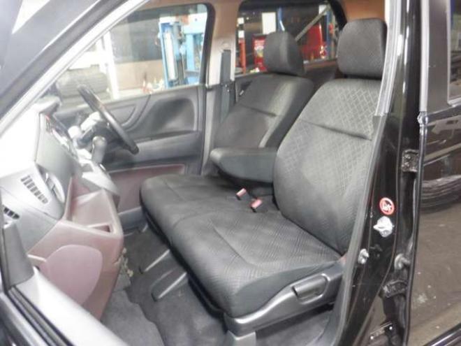 N-WGNカスタムG 4WD　TV・B/T・Bカメラ・HID・ETC・Aストップ　スマートキー・プッシュスタート・フォグランプ・ベンチシート・アイドリングストップ・社外エンスタ 660