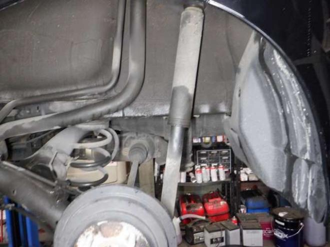 N-WGNカスタムG 4WD　TV・B/T・Bカメラ・HID・ETC・Aストップ　スマートキー・プッシュスタート・フォグランプ・ベンチシート・アイドリングストップ・社外エンスタ 660