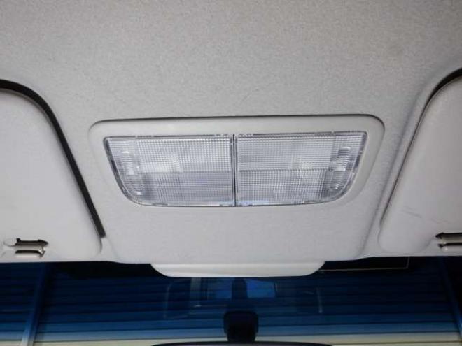 フリード1.5 G ジャストセレクション 4WD　Bluetoothオーディオ・ETC・両側パワスラ・ワイパーデアイサー・HID・スマートキー・ドアバイザー・ナビ・B/T・TV・バックカメラ 1500