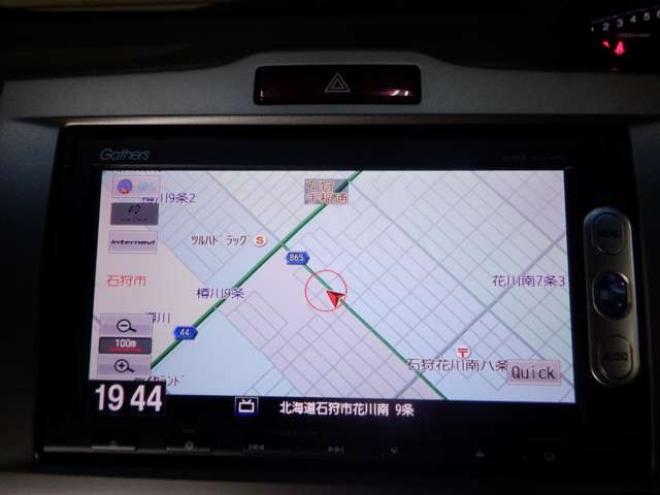 フリード1.5 G ジャストセレクション 4WD　Bluetoothオーディオ・ETC・両側パワスラ・ワイパーデアイサー・HID・スマートキー・ドアバイザー・ナビ・B/T・TV・バックカメラ 1500