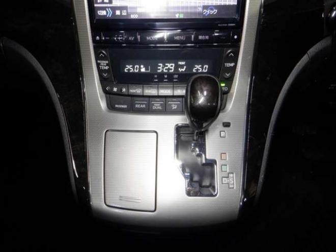 ヴェルファイア3.5 Z Gエディション 4WD　後期型・ナビ・BT・TV・バックカメラ・両側電動・パワーシート・サイドカメラ・フリップダウンモニタ・パワーバックドア・ETC・クルコン 3500