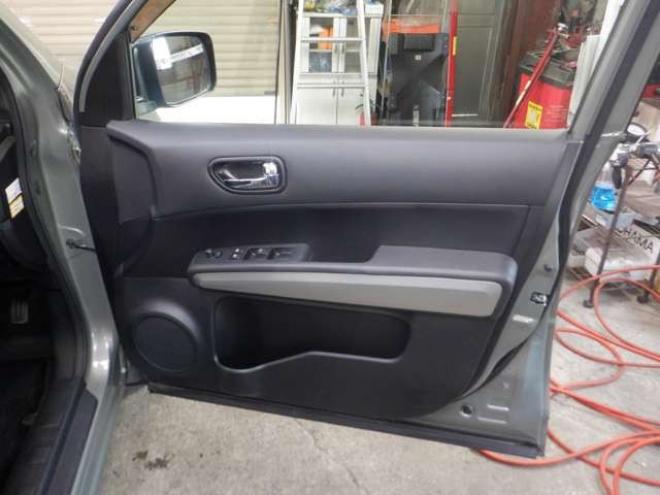 エクストレイル2.0 20GT ディーゼルターボ 4WD　本州仕入・ナビ・TV・Bカメラ・B/T・車検R9/6・修復歴なし・切替4WD・HID・ETC・フォグランプ・クルコン・インテリキー・ルーフレール 2000